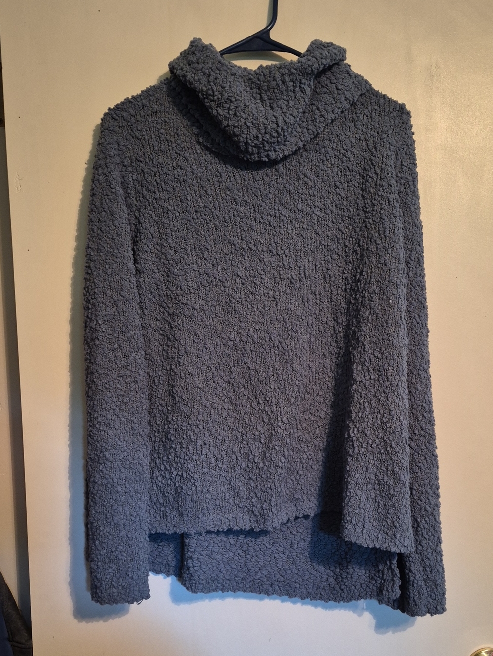 Bobeau Popcorn Knit Sweater